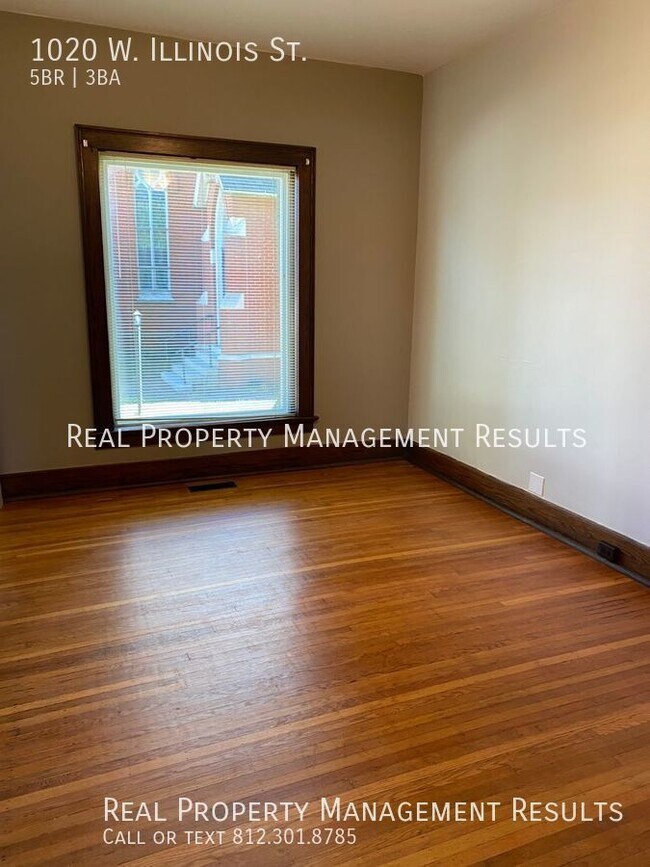 Amazing 5 Bedroom, 2 1/2 Bath Centrally Lo... Rental House Rental in