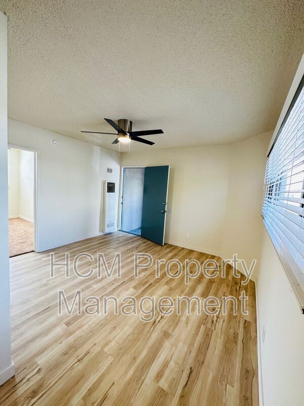 Photo - 10300 National Blvd