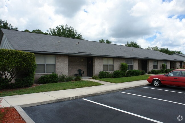 Photo - Victoria Pointe