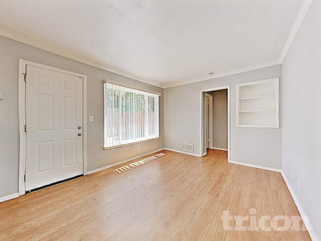 Photo - 7420 East Pkwy