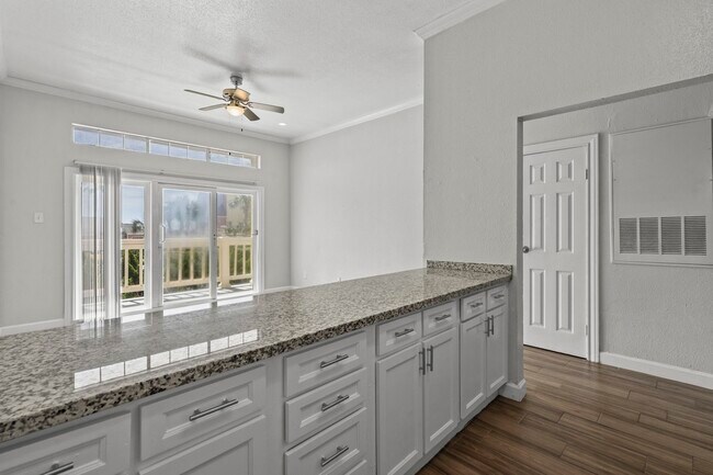 Photo - 7820 Seawall Blvd Unit 118