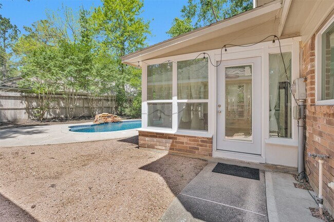 Photo - 106 N Rushwing Cir