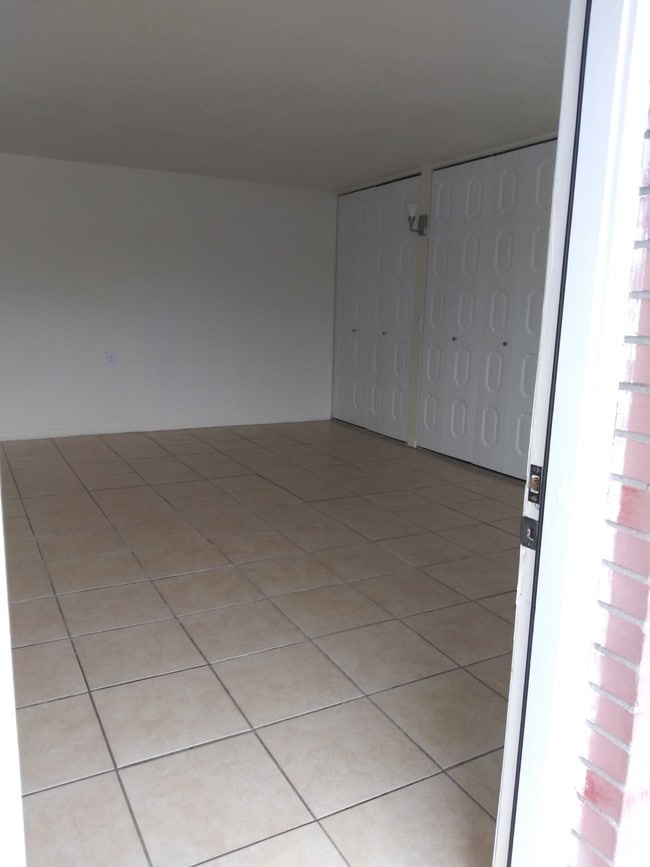 Whitehall Garden Apartments
