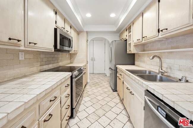 Photo - 11965 Gorham Ave Unit 504