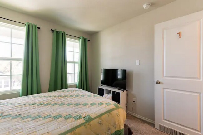 Photo - 8234 Glasgow Dr