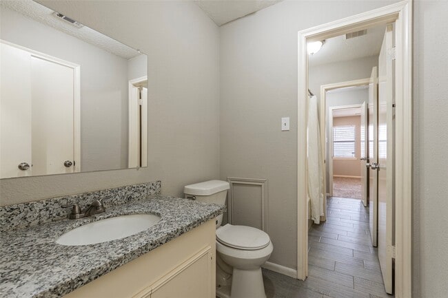 Photo - 3918 McKinney Dr Unit A