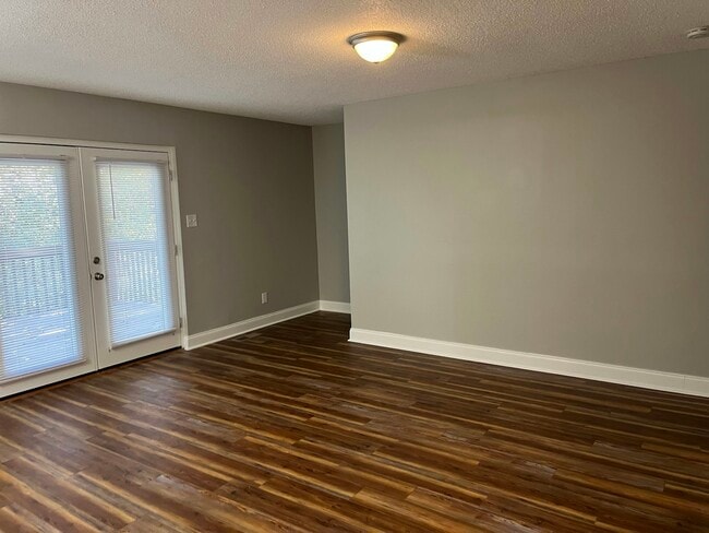 Photo - 2205 Ridgecrest Dr