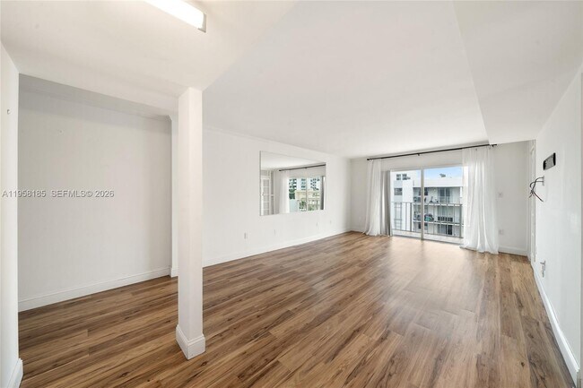 Photo - 1300 Alton Rd Unit 5D