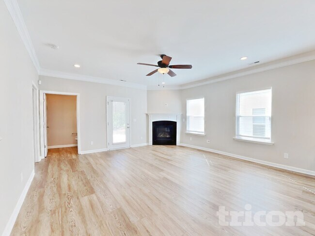 Photo - 75 Wrenwood Dr