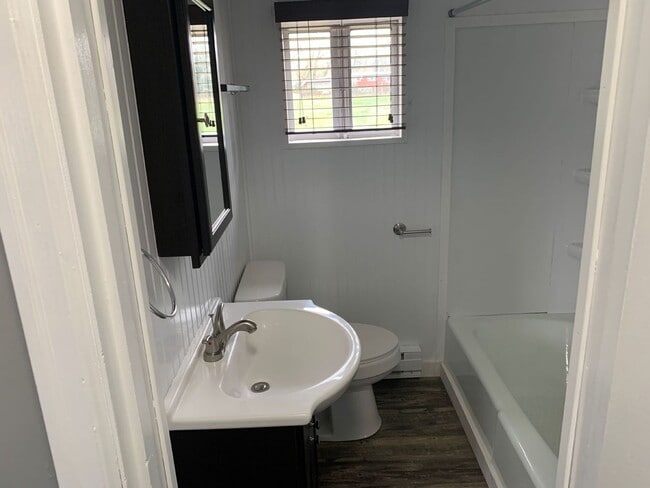 Photo - 417 S 2nd St