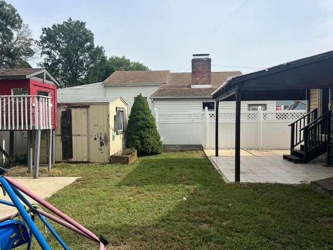 Photo - Updated Single Family Ranch Home with Fenced in Yard