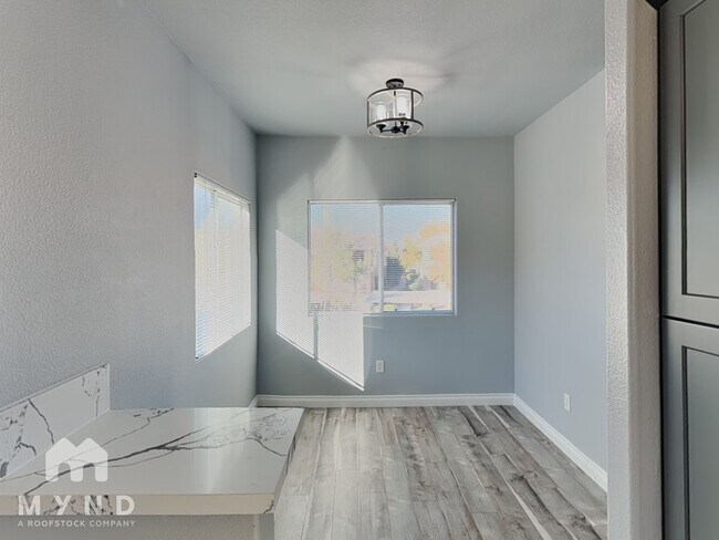 Photo - 1050 E Cactus Ave Unidad 2130