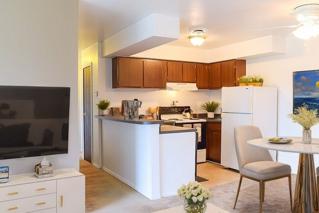 Photo - Marianne Manor Apartments