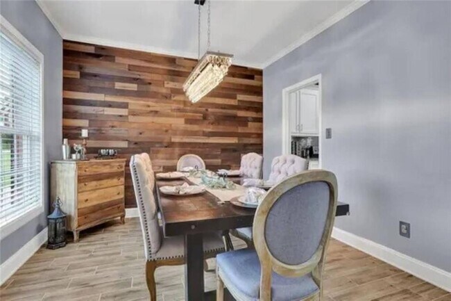 Photo - 828 Windsor Oak Cir