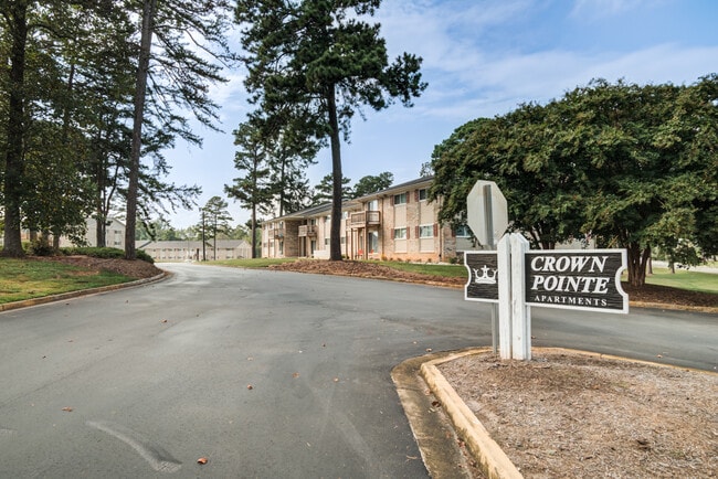 Photo - Crown Pointe Apartment Homes