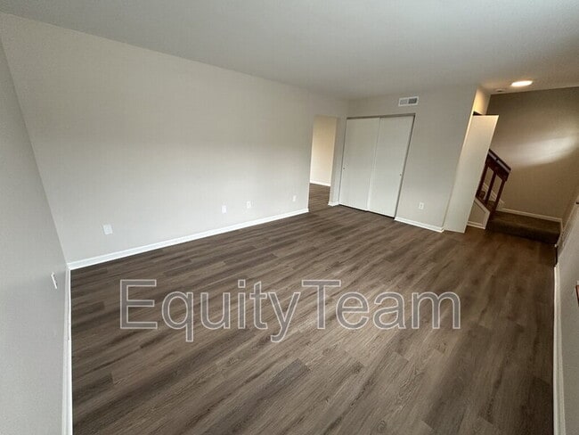 Photo - 2301 Old State Rte 32 Unit Apt B