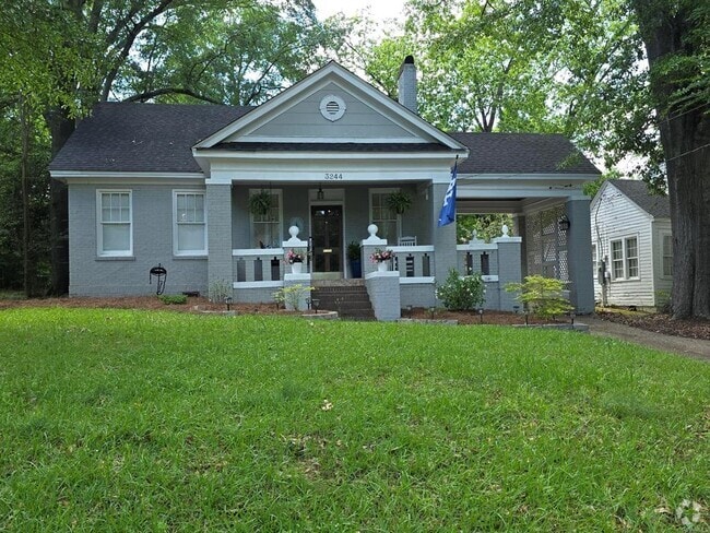 Building Photo - 3244 Montezuma Rd Rental