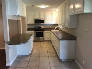 Photo - 528 Park Center Blvd