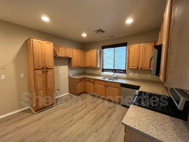 Photo - 2958 N Clanton St