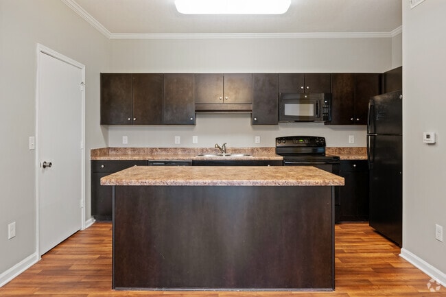 1BR, 1BA - 800SF - Kitchen - Acasa Verandas at Rocky Ridge