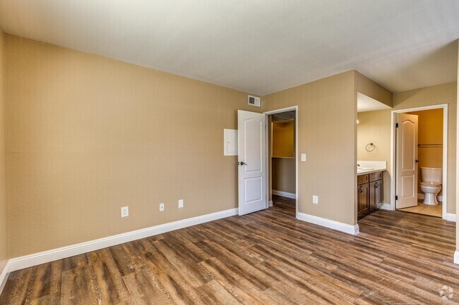 2 BR, 2 BA (Winthrop) - 960 SF - Sky Court Harbors at The Lakes Apartments