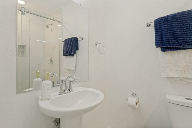 Photo - 1273 Palisades Dr