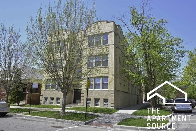 Photo - 2958 N Washtenaw Ave Unit 1