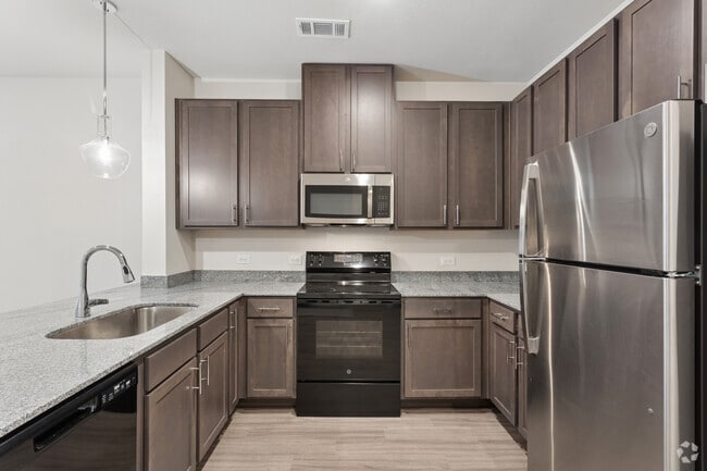 1BR, 1BA - 750SF - Kitchen