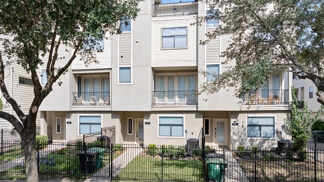 Photo - 2315 McIlhenny St