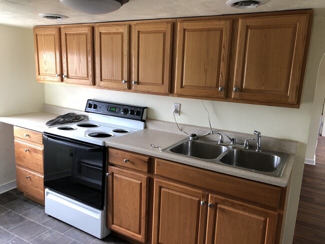 Building Photo - 1817 Beaver St Unit 3rd Fl
