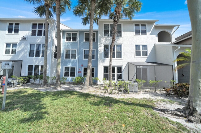 Building Photo - 2301 N Congress Ave Unit 25