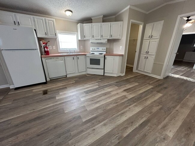 Photo - 52 White Oak Village