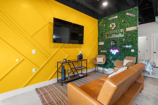 Photo - 295 Plus Park Blvd Unidad 111