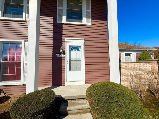 Photo - 23647 Stonehenge Blvd Unit 42