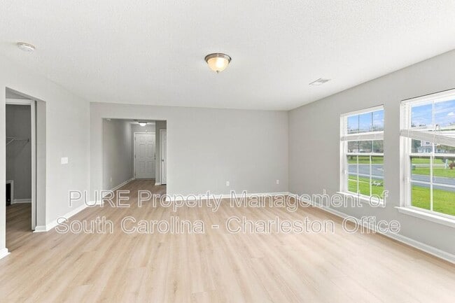 Photo - 630 Silver Moss Dr