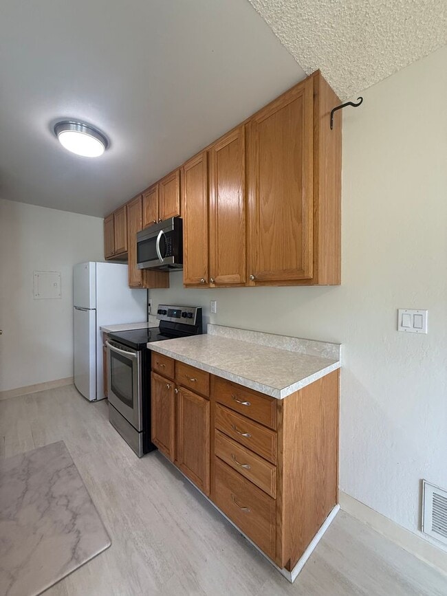 Photo - Walk to the Waves: Stylish 2BR in Capitola!