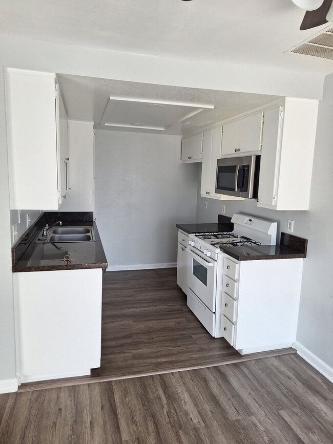 Photo - 2 Bed / 1 Bath in the City of Redlands Unit 39