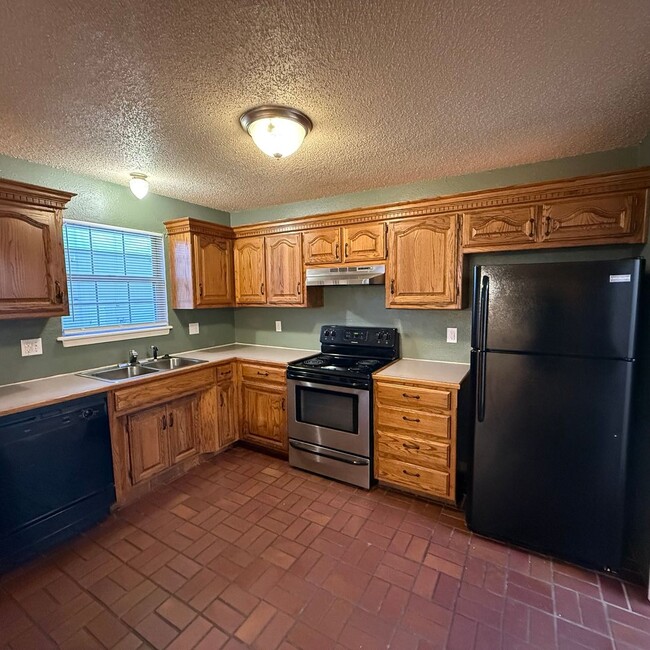 Photo - 2 bedroom 2 bath duplex in Nixa available now