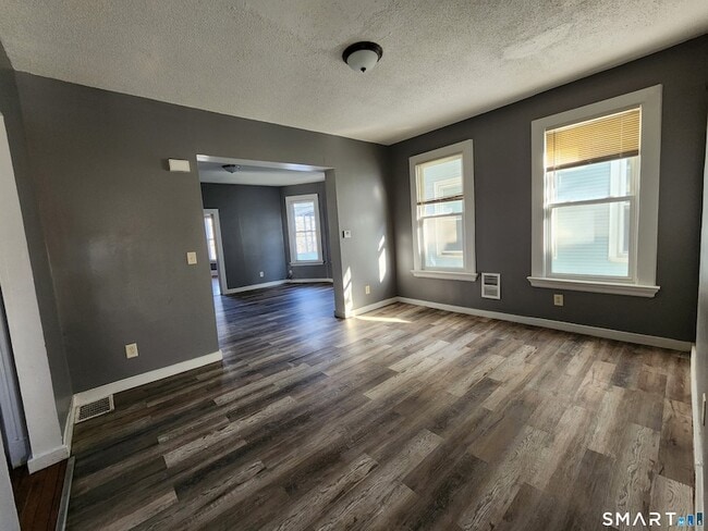 Photo - 538 Howard Ave