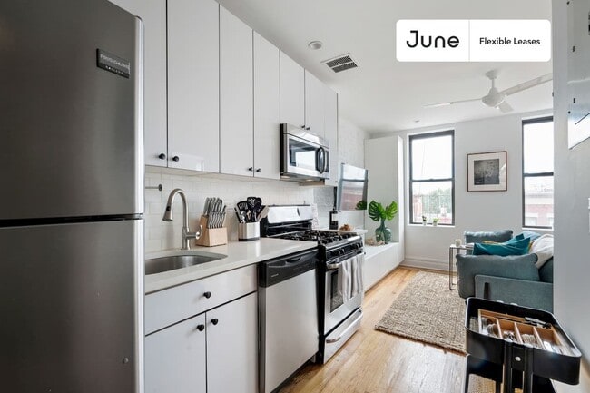 Photo - Modern Private ROOM in Greenpoint Unit 1