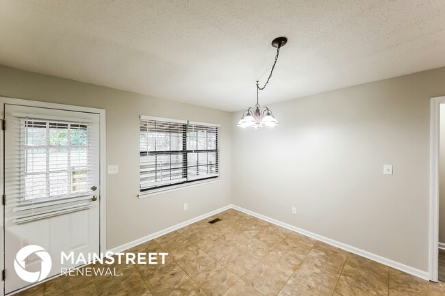 Photo - 3010 Lone Oak Rd
