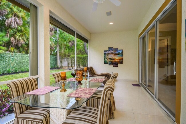 Photo - 4806 Europa Dr