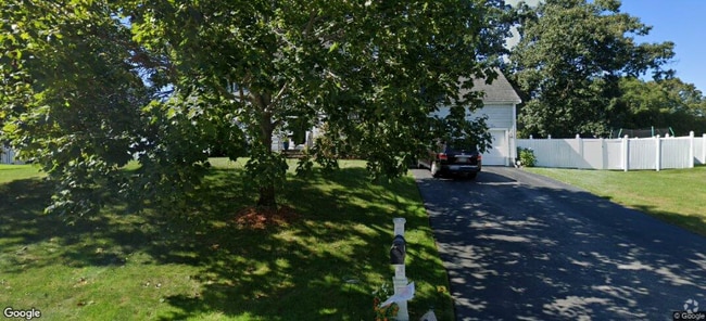Building Photo - 1051 Lincolnshire Dr Rental