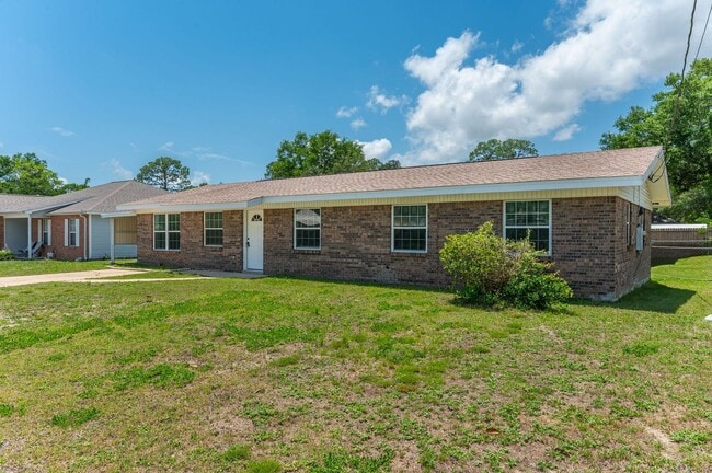 Central 4 bedroom in Niceville! - Central 4 bedroom in Niceville! House