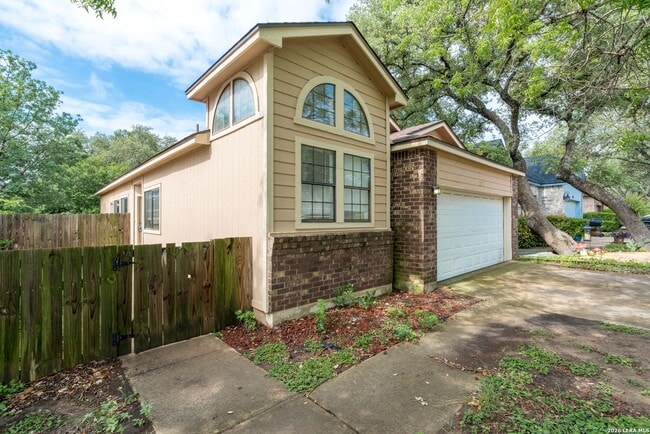 Photo - BEAUTIFULLY UPDATED 3-BEDROOM HOME IN TIMBER RIDGE