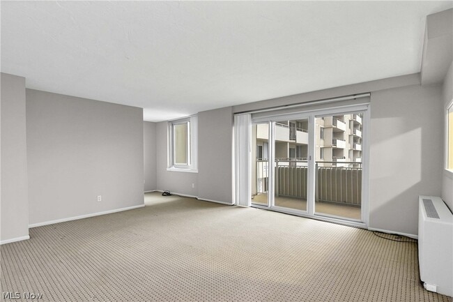 Photo - 12900 Lake Ave Unidad 201