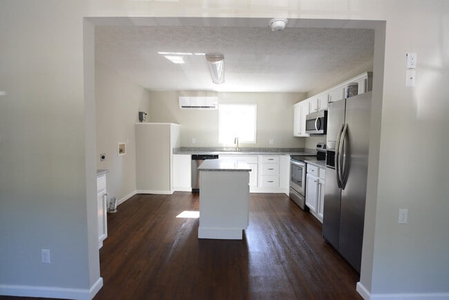 Photo - 374 Ann St Unit A