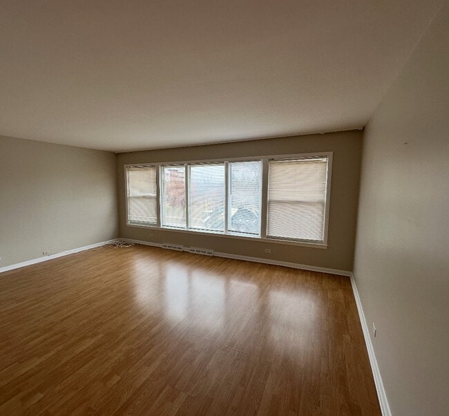 Photo - 3341 W Pratt Ave Unit 2