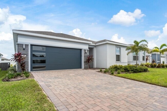 Building Photo - 13673 Fresh Ivy St