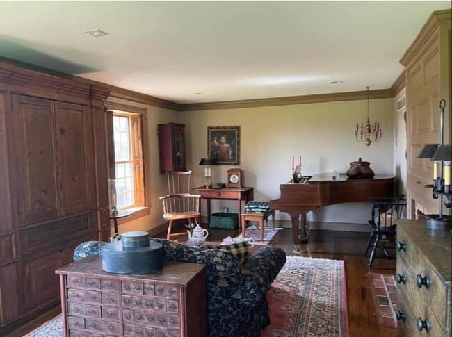 Photo - 3209 Maple Hill Ln